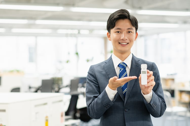 フォークリフト運転におけるアルコールチェックの基礎知識を徹底解説