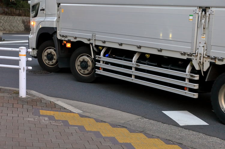 BSISとは？トラックに導入するメリットや、仕組み・機能を徹底解説