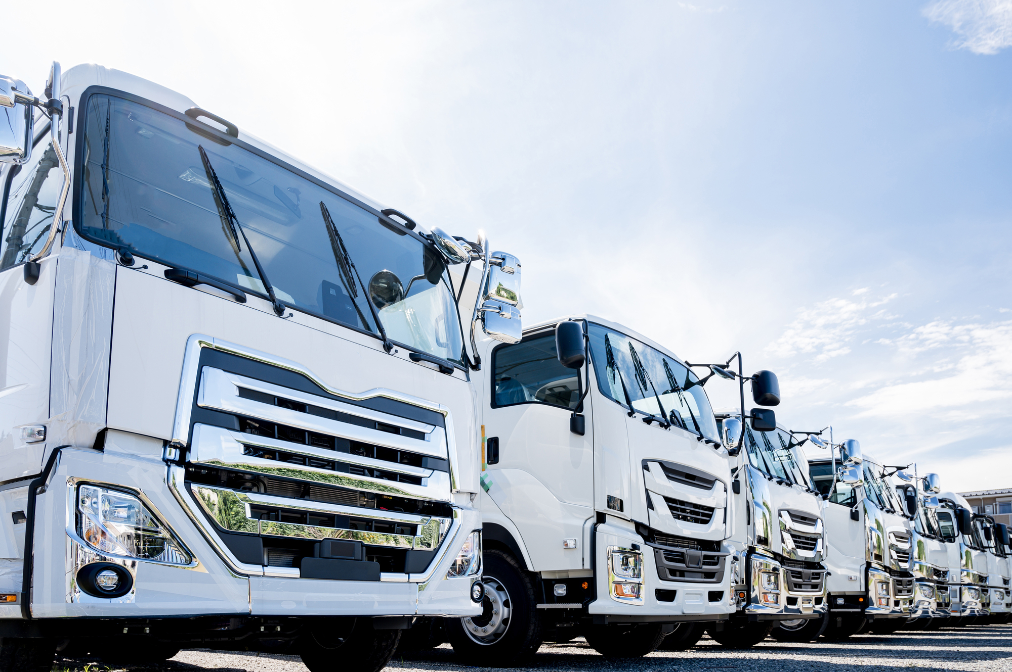 車両の死角を減らす技術やデバイスについての最新情報